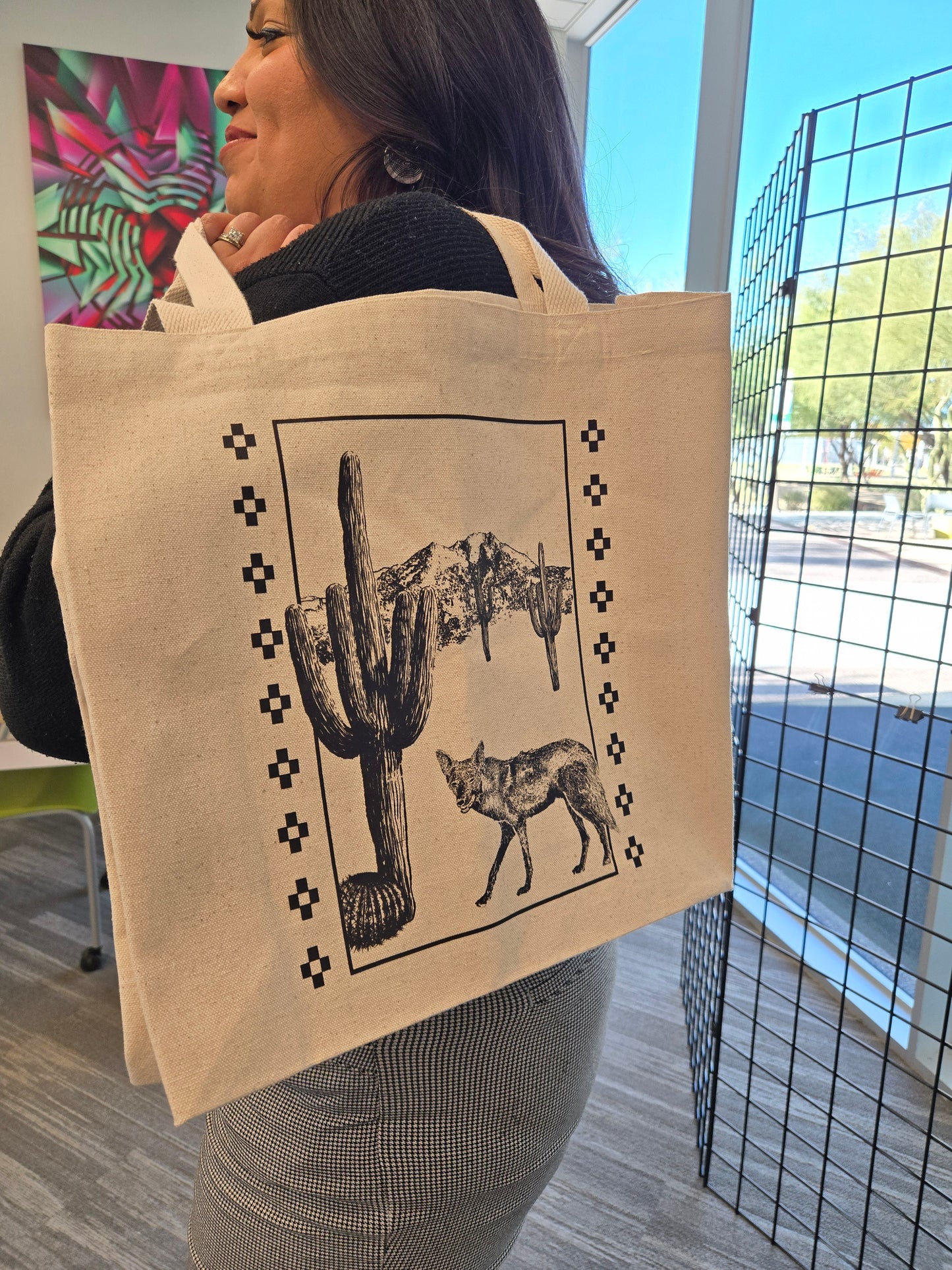 Ban Ki Tote Bag (Coyote's Home) Large